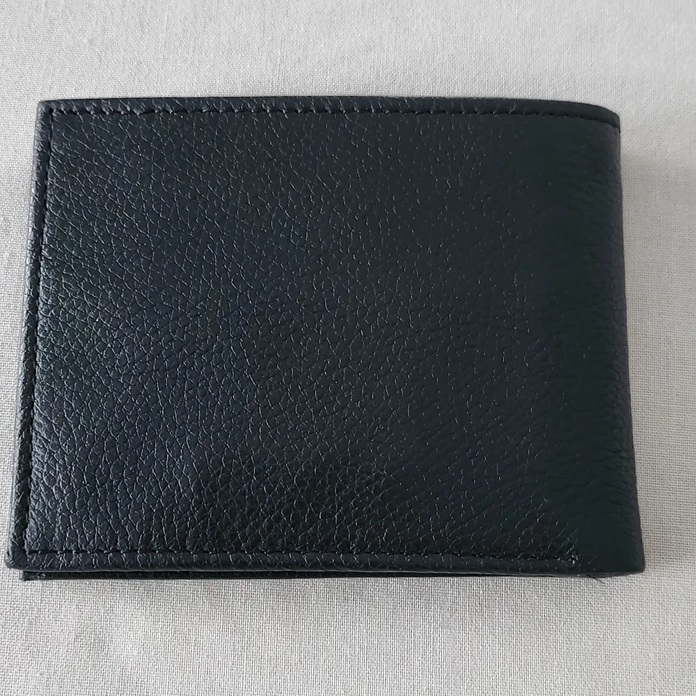 Kenneth Cole Reaction Mens Black Leather Wallet